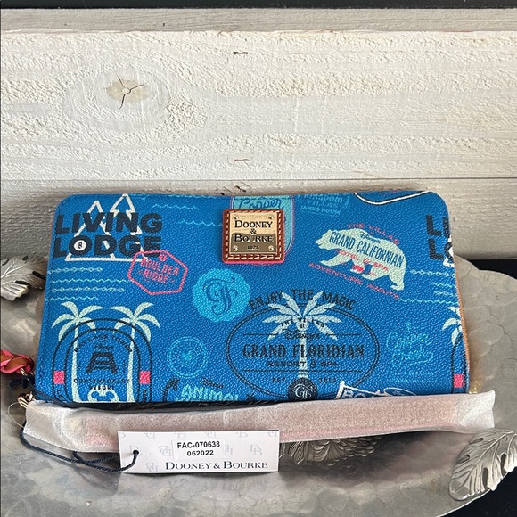 Dooney & Bourke Blue Disney Vacation Wristlet Wallet - Picture 1 of 1